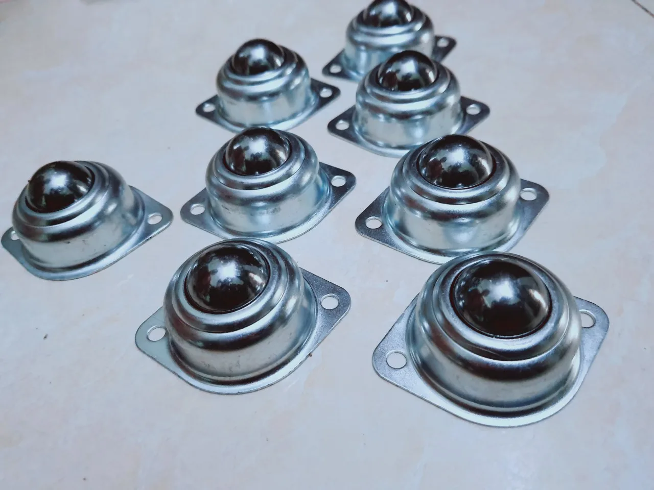 Con lăn bi cầu cy 25a, cy 15a đẹp tỉ mỉ Con lăn bi cầu cy 25a, cy 15a đẹp tỉ mỉ