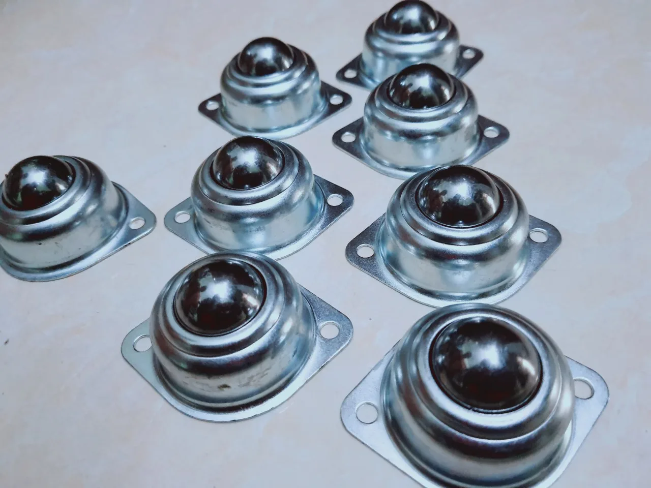 Con lăn bi cầu cy 25a, cy 15a đẹp tỉ mỉ Con lăn bi cầu cy 25a, cy 15a đẹp tỉ mỉ